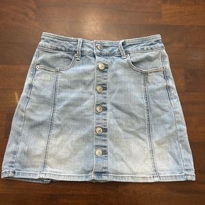 American Eagle button skirt